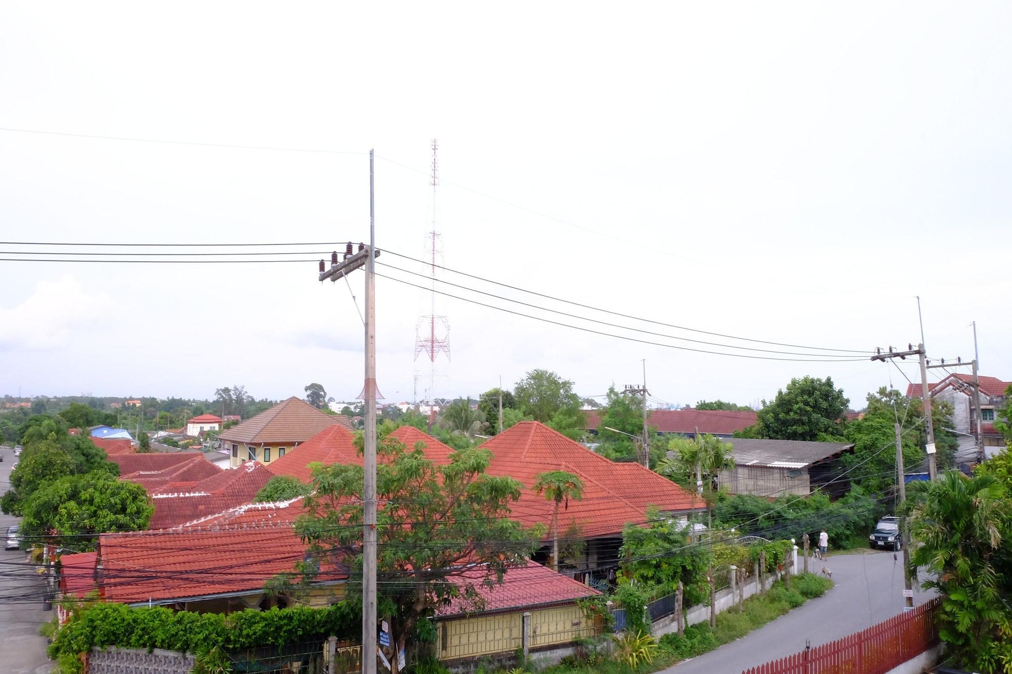 Banchang Apartment And Hotel Rayong Ngoại thất bức ảnh