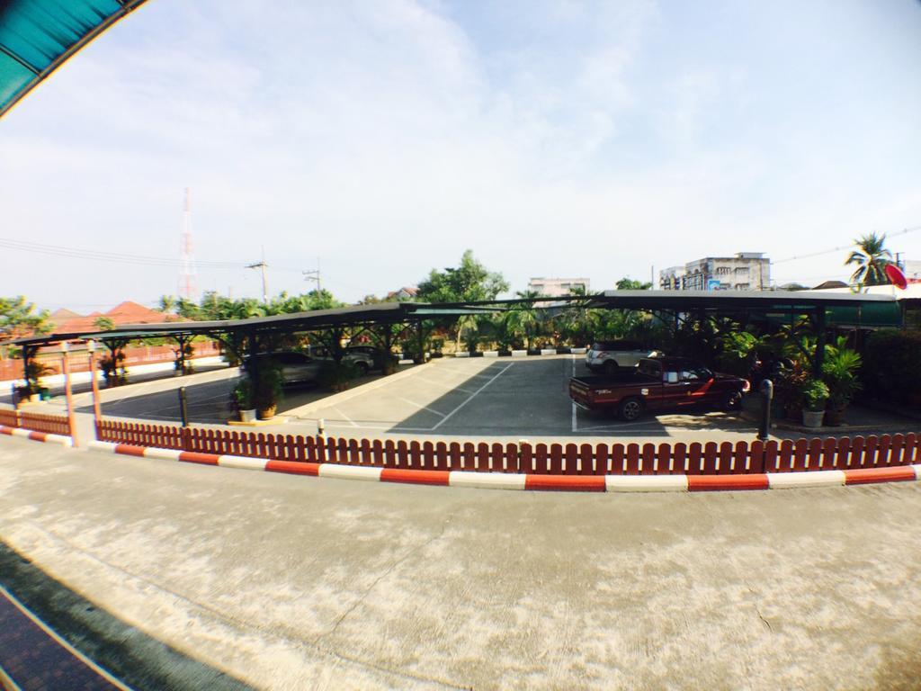 Banchang Apartment And Hotel Rayong Ngoại thất bức ảnh